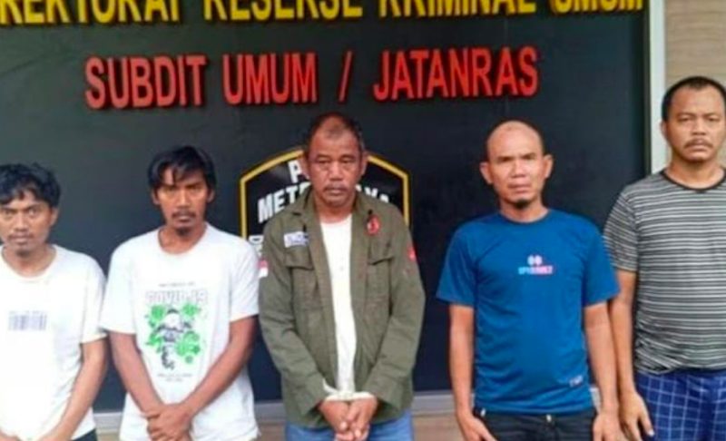 Lima orang pemeras pedagang di kawasan Sentra Grosir Cikarang, Kabupaten Bekasi, Jawa Barat. (Dok. Antara)