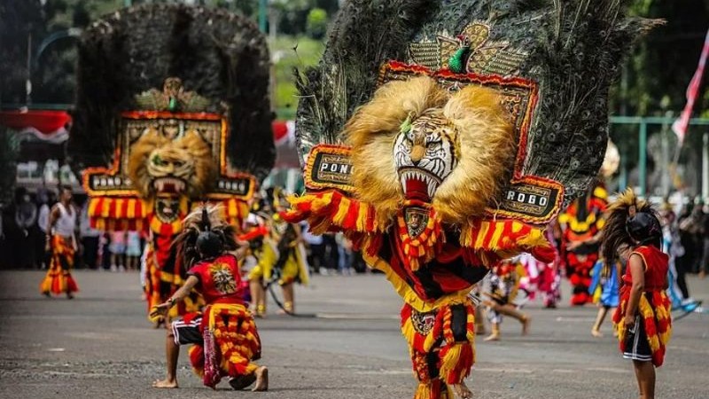 Ilutrasi salah satu atraksi Reog Ponorogo di TMII (Foto: IST)