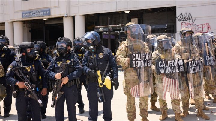 Garda Nasional AS dikeragkan Gubernur Texas dalam menghadapi aksi demo yang memprotes kebijakan imigrasi Trump. (Foto: IST)