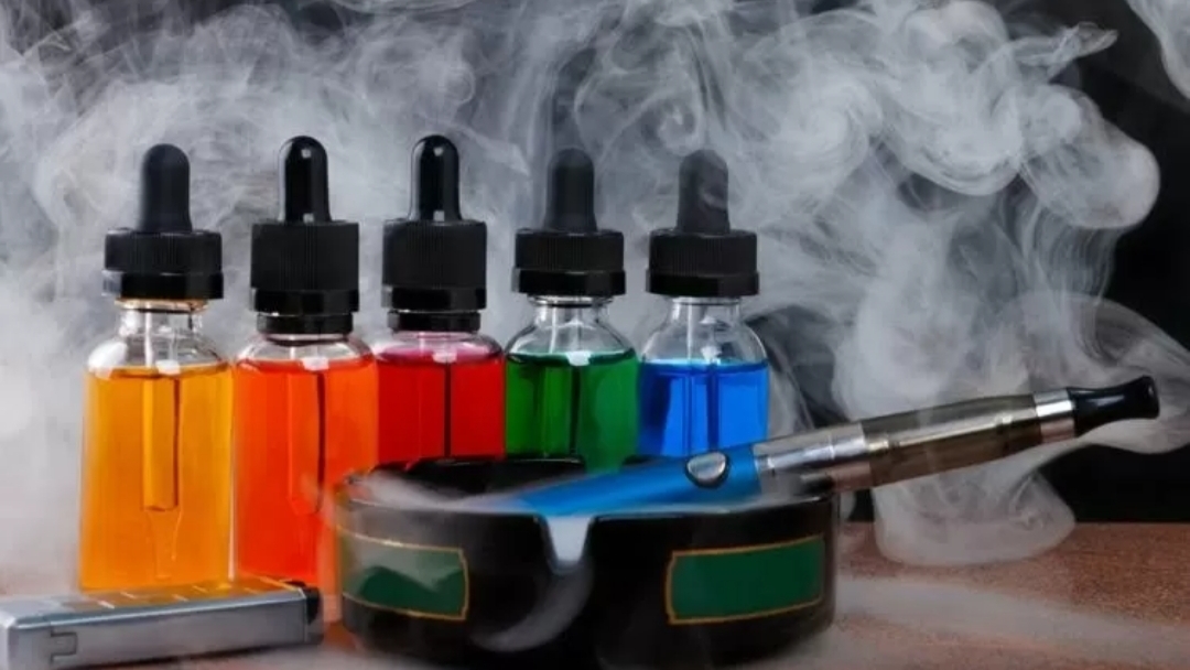 Cairan vape. (Ilustrasi)