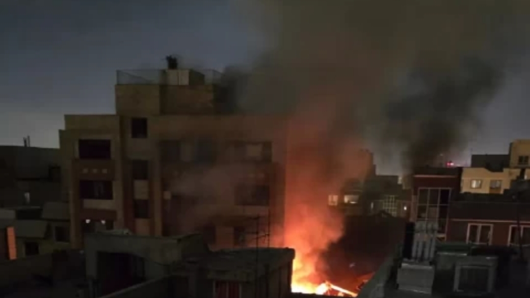 Iran dibombardir Israel. (Iran International)