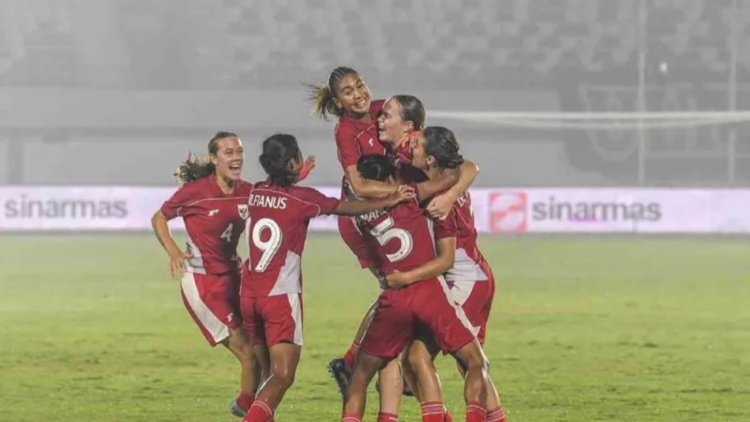 Timnas putri Indonesia berhasil menekuk Kirgistan 1-0 laga perdana Grup D Kualifikasi Piala Asia Putri 2026 di Stadion Indomilk Arena, Tangerang, Minggu (29/6/2025). (Antara) 