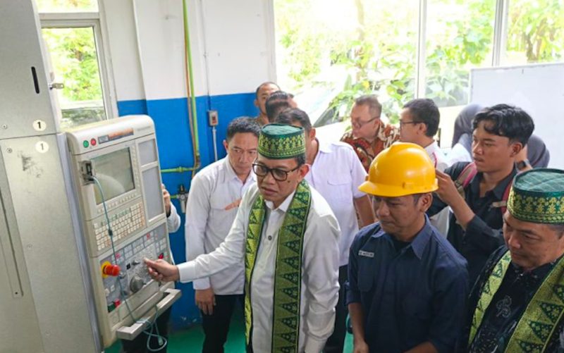Menteri Karding Tegaskan Perlindungan Total untuk Pekerja Migran. (Dok. Antara)