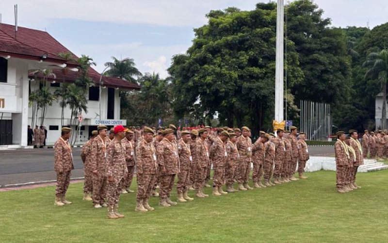 Para kepala daerah saat tiba di Institut Pemerintahan Dalam Negeri (IPDN) Jatinangor. (Dok. Antara) 