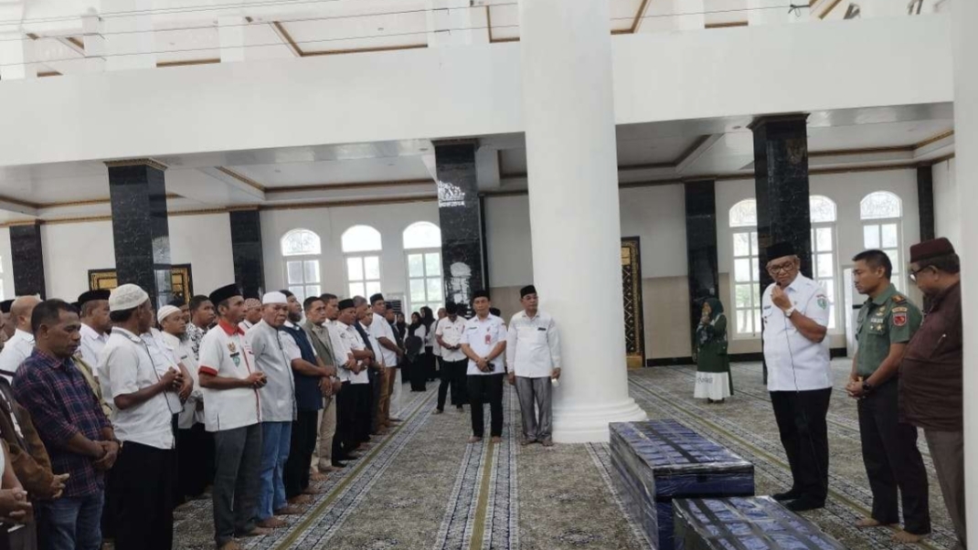 Jenazah dua mahasiswa UGM yang menjadi korban insiden kapal terbalik di Perairan Maluku Tenggara dipulangkan ke kampung halaman. (RRI)