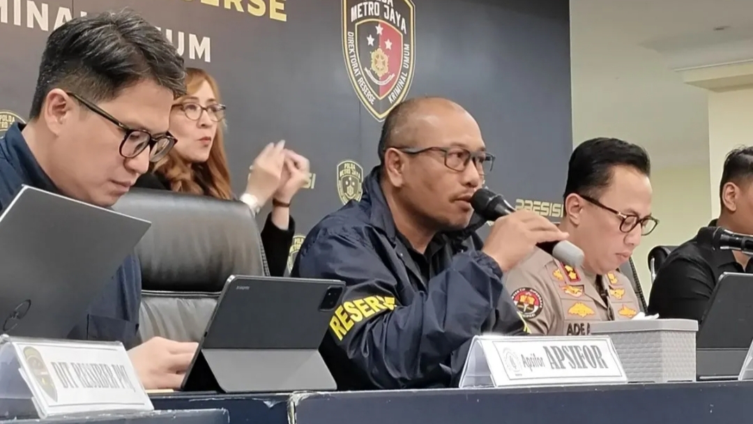 Dirreskrimum Polda Metro Jaya, Kombes Polisi Wira Satya Triputra saat konferensi pers di Jakarta, Selasa (29/7/2025). (Antara)