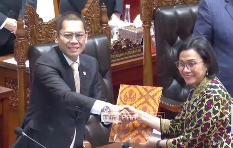 Menteri Keuangan (Menkeu) Sri Mulyani dalam Sidang Paripurna DPR ke-21 Masa Persidangan IV Tahun Sidang 2024-2025 di Jakarta, Selasa (1/7/2025). (Dok. Antara)
