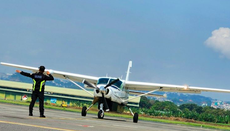 Pesawat Susi Air rute Semarang-Karimunjawa saat akan tinggal.landas di Bandara Ahmad Yani Semarang. (Dok. Antara)