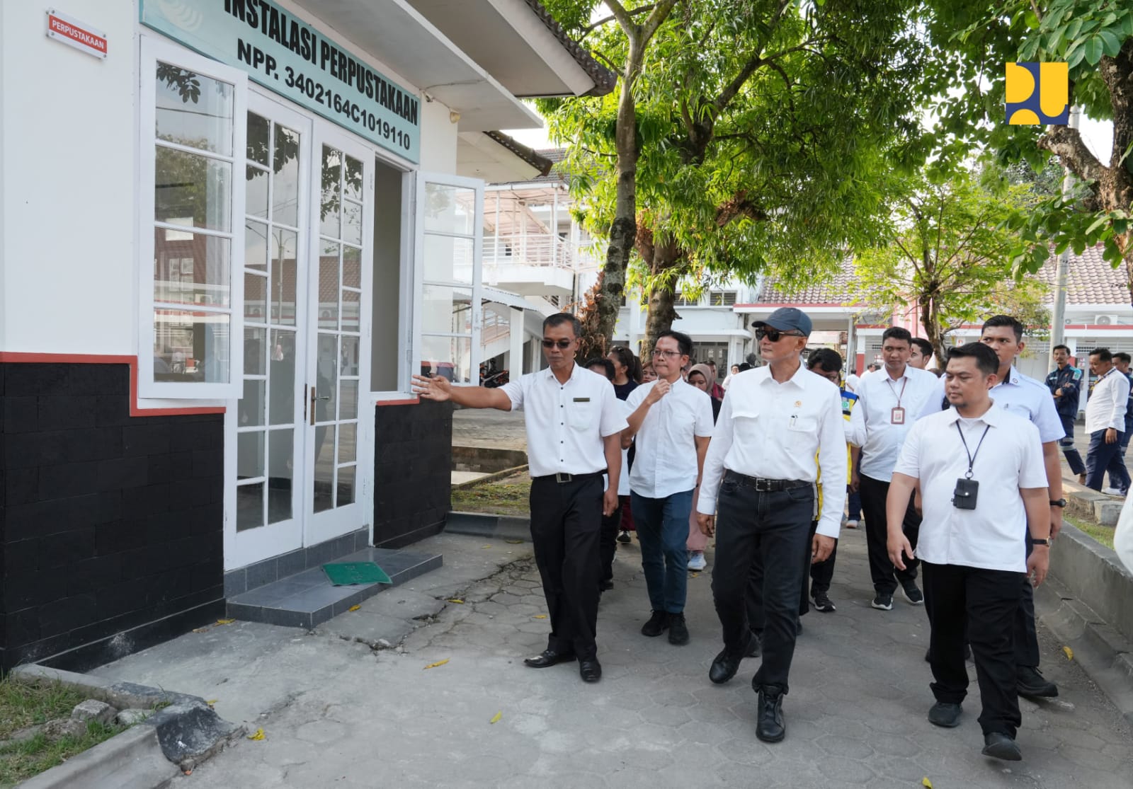 Menteri Pekerjaan Umum (PU) Dody Hanggodo saat kunjungan ke Sekolah Rakyat di Bantul Yogyakarta. (Dok Kementerian PU)