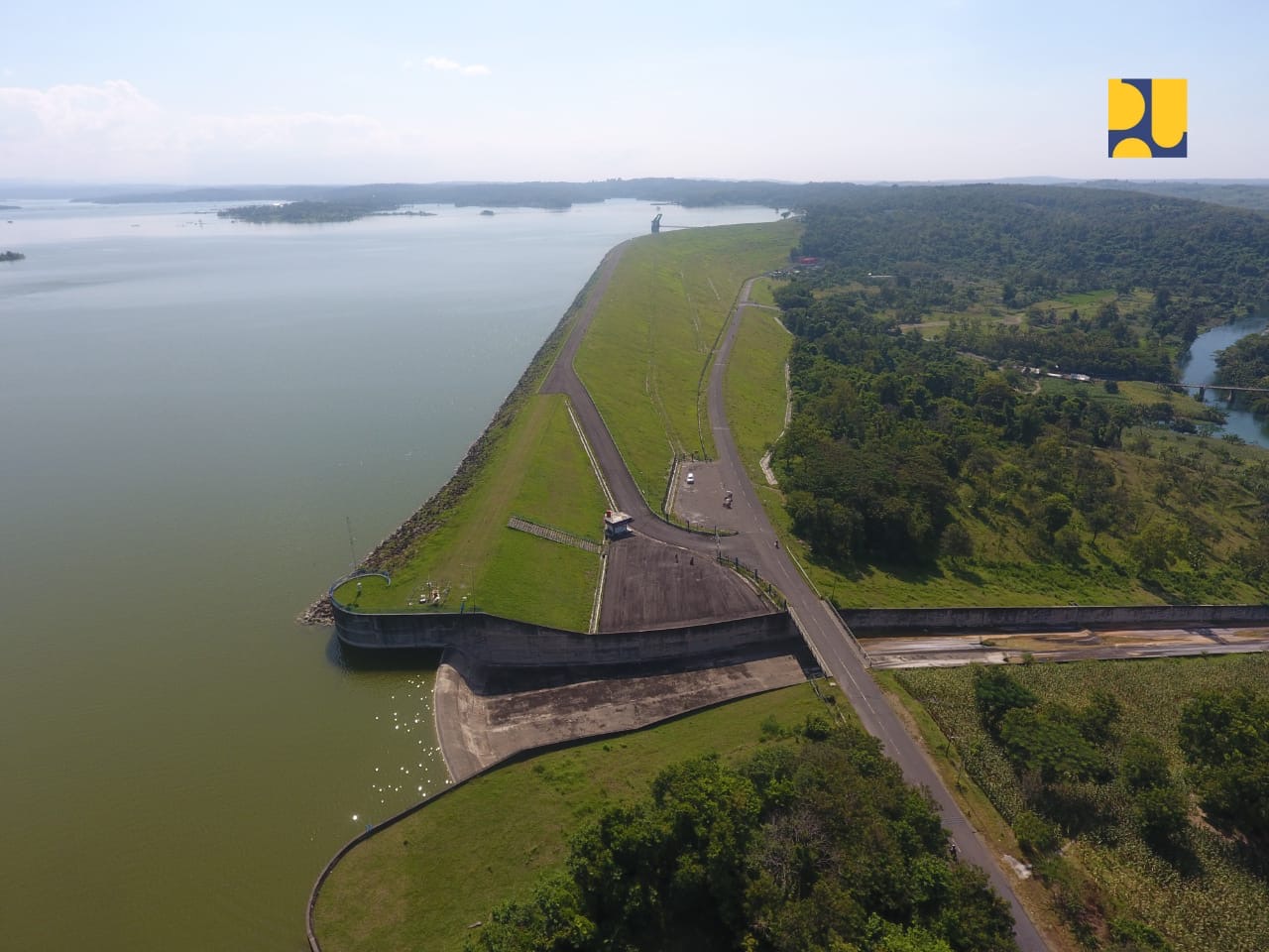 Tampak udara Bendungan Kedungombo yang siap mengaliri sawah petani. (Dok Kementerian PU) 