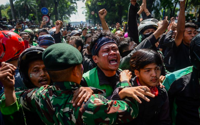 demonstran Mako Brimob, Kwitang, Jakarta Pusat, Affan Kurniawan, pengemudi ojol, kendaraan taktis Brimob, rantis Barracuda. (Dok. Antara)