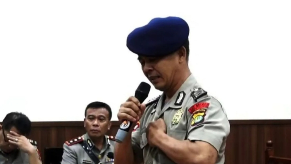 Bripka Rohmat, pengemudi rantis yang lindas driver ojol, Affan Kurniawan, saat menjalani sidang etik, Kamis (4/9/2025). (Istimewa)