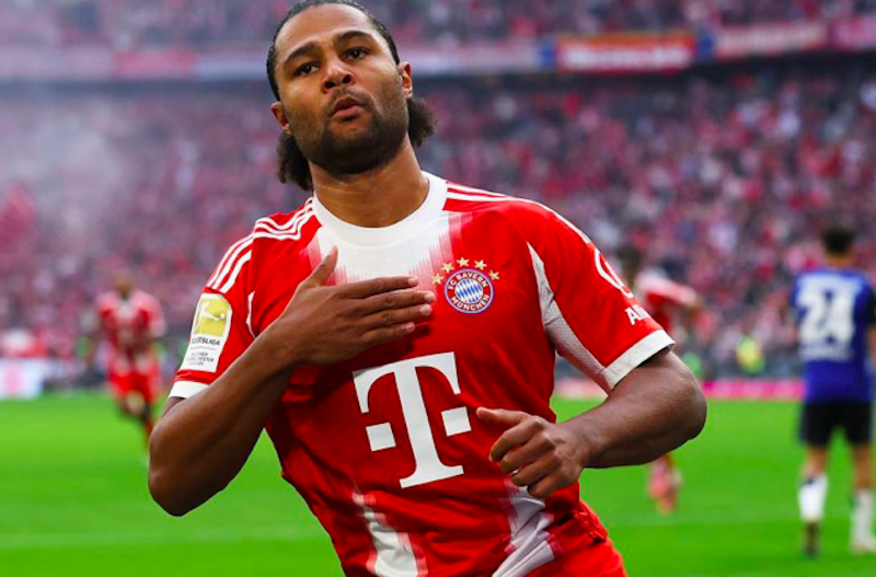 Penyerang sayap Bayern Muenchen Serge Gnarby merayakan keberhasilannya mencetak gol ke gawang Hamburger SV pada pekan ketiga Liga Jerman di Stadion Allianz Arena, Muenchen, Sabtu (13/9/2025) (Dok. Antara)