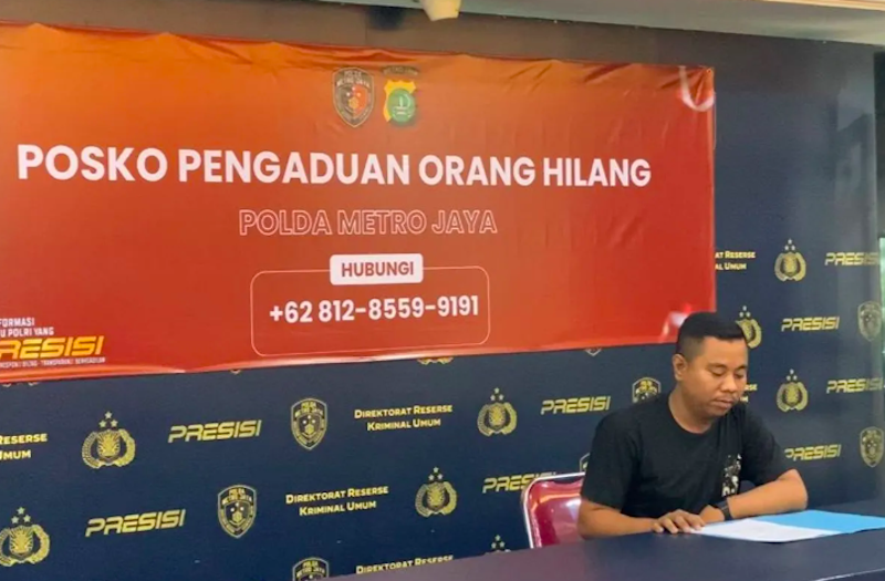 Posko laporan orang hilang pascaaksi unjuk rasa di Aula Satiaha Prabu, Gedung Direktorat Reskrimum Polda Metro Jaya, Jalan Jenderal Sudirman, Kaveling 55, Jakarta Selatan, Senin (15/9/2025). (Dok. Antara)
