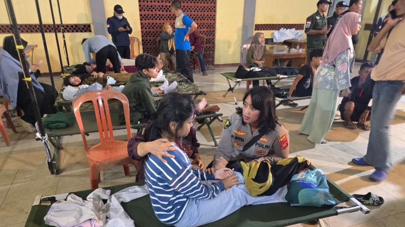 Korban keracunan makanan di Kecamatan Cipongkor, Kabupaten Bandung Barat, mencapai 500 siswa. (Foto: dok.Polda Jabar)