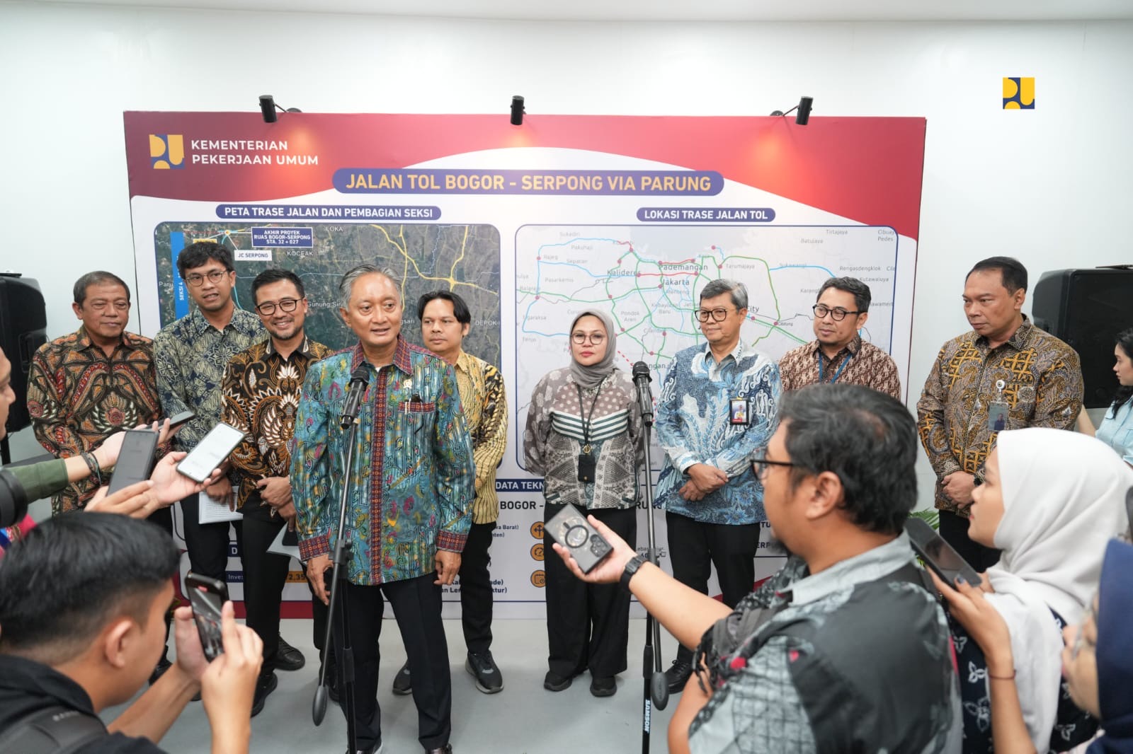 Menteri Pekerjaan Umum (PU) Dody Hanggodo melayani pertanyaan awak media. (Dok Kementerian PU) 