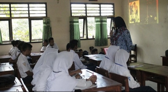 Ilustrasi suasana belajar mengajar di kelas. (istimewa) 