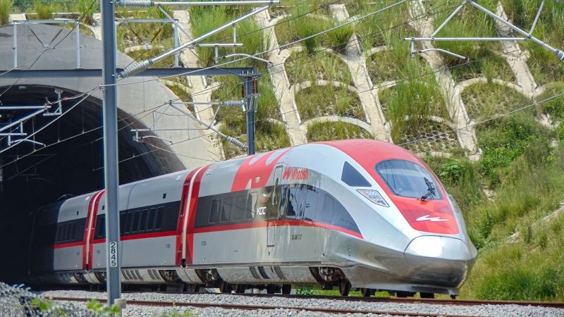 Ilustrasi kereta cepat Whoosh. (Foto: dok. Warta Lentera/KCIC)