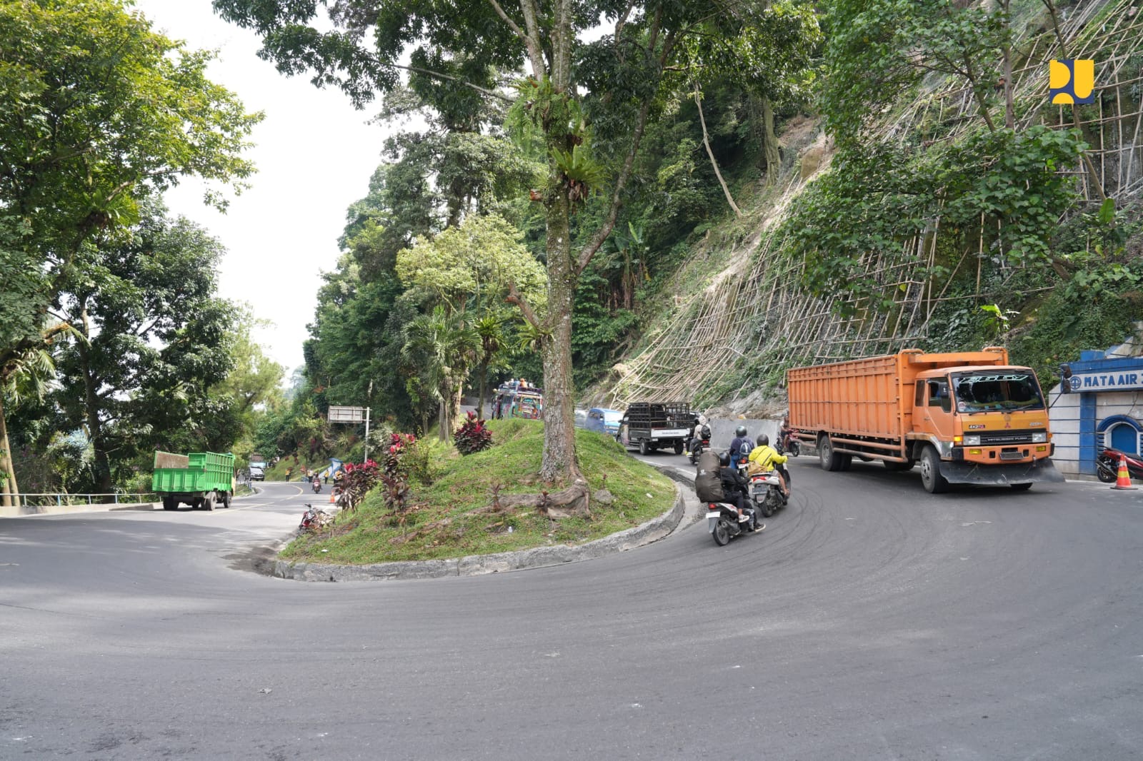 Jalan nasional ruas Medan-Berastagi. (Dok Kementerian PU) 