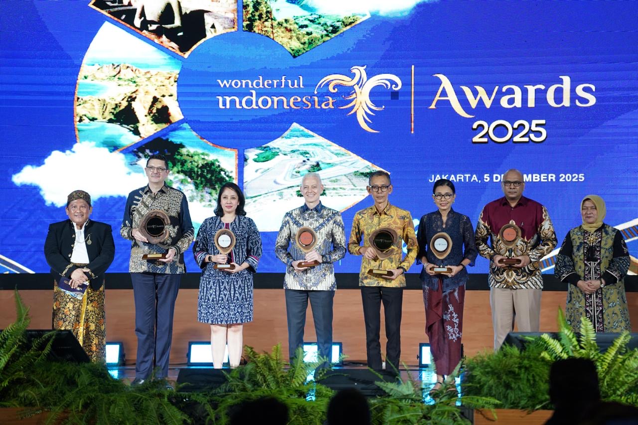 Hotel Borobudur Jakarta mendapatkan Republika ESG Now Award 2025 kategori Green Initiative. (dok Artha Graha Peduli) 