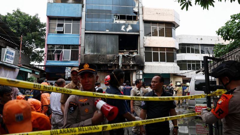 Kondisi Ruko Terra Drone di Kemayoran, Jakarta Pusat yang terbakar pada Selasa (9/12/2025). (Foto: Twitter/X)