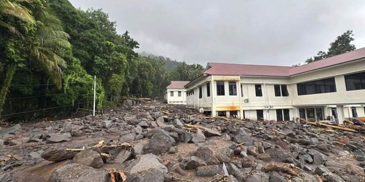 Banjir bandang melanda Sitaro, Sulawesi Utara, Senin (5/1/2026). (Istimewa)