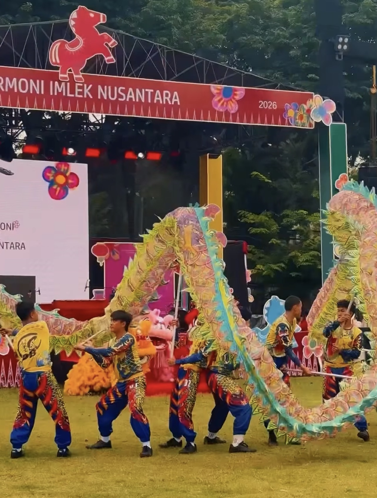 Suasana kemeriahan puncak perayaan Festival Imlek Nusantara 2026 di Lapangan Banteng, Jakarta. (istimewa)
