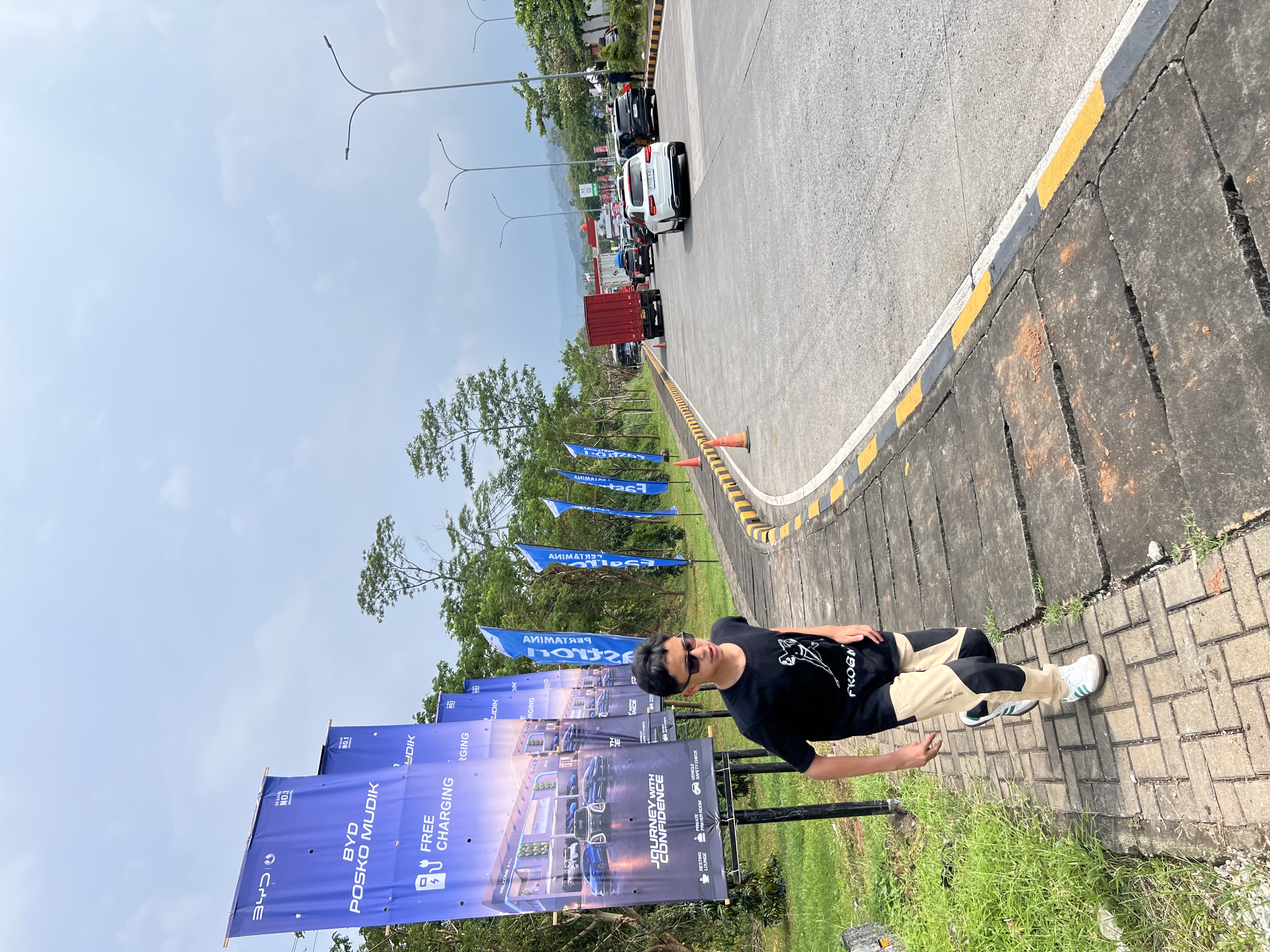 Kondisi cukup kondusif di Rest Area Waleri KM379 A Kendal, Jawa Tengah. (Foto : Vita Kartono) 