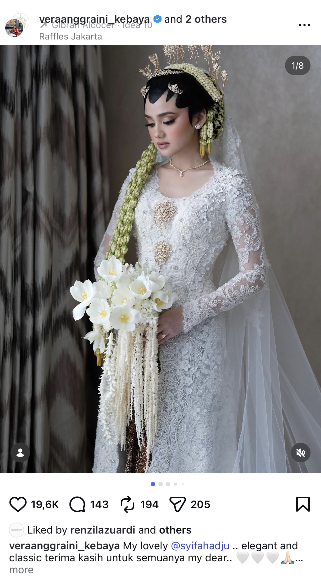 Syifa Hadju mengenakan baju pengantin kebaya putih saat akad nikah. (Dok IG @veraanggraini_kebaya)