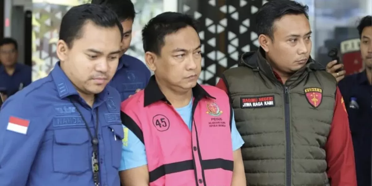 Belum Genap Seminggu Menjabat, Ketua Ombudsman RI Dicokok Kejagung