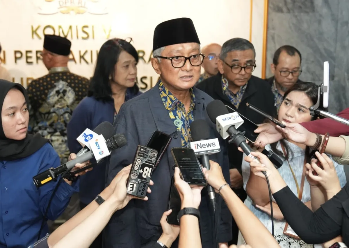 Menteri PU Dody Hanggodo melayani pertanyaan wartawan. (dok Kementerian PU)